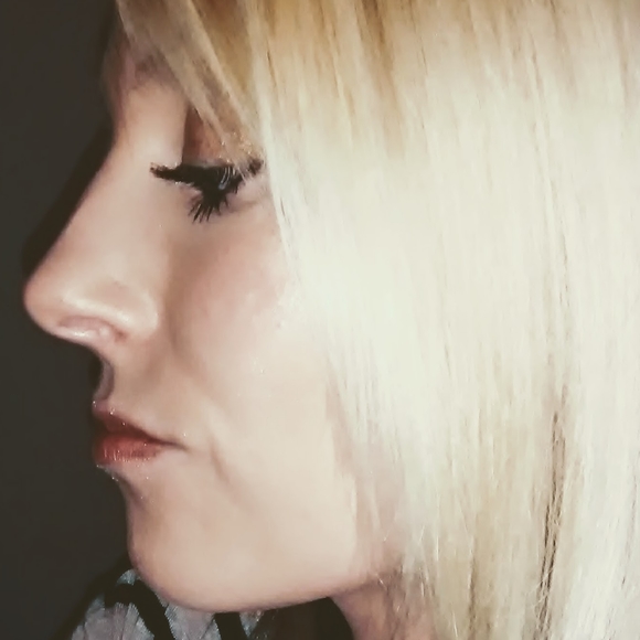 Meet your Posher, Samantha - Picture 5 of 6